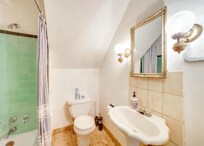 Spacious Rental: Walk To Frick Park!
