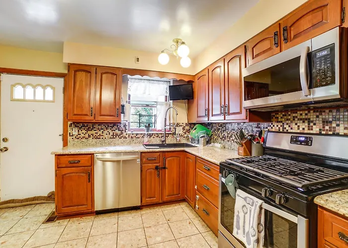 Spacious Rental: Walk To Frick Park! * Pittsburgh